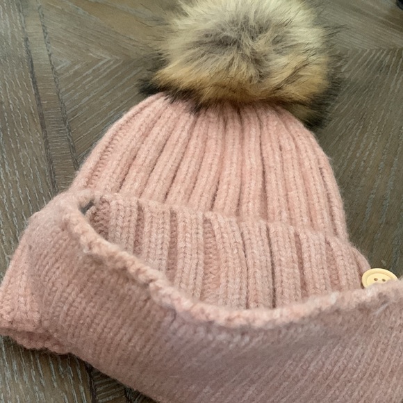 Anthropologie Faux Fur Pom  Beanie With Mask - Picture 6 of 8